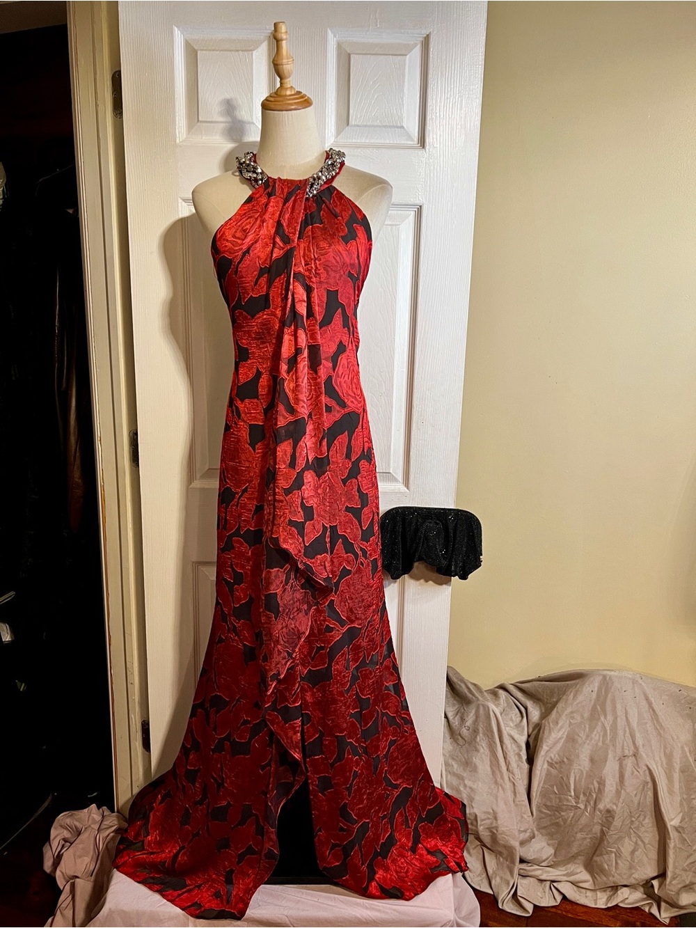 Ignite Evenings Wms Red Black Floral Burnout Sheer Beaded Halter Maxi Dress 14